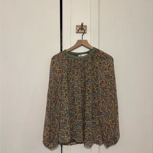Zara Pleated Floral Lined Long Sleeve Blouse. Size M Great condition.